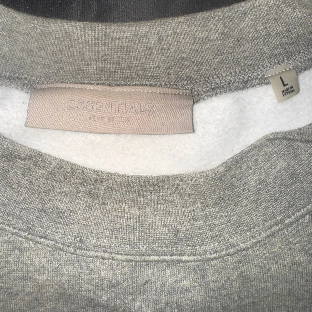 Fear of God Essentials Gray Crewneck Sweater - Picture 3 of 6